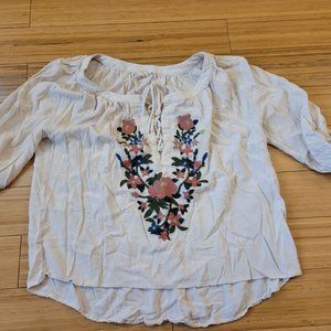 Blush brand floral embroidered top women's small